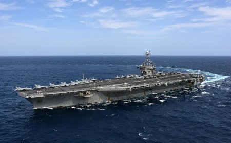 Husilər ABŞ-nin “Harry Truman” gəmisinə zərbə endiriblər