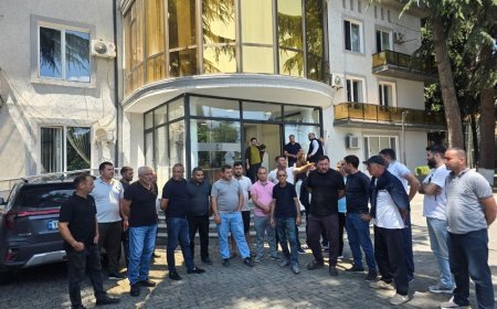 Marneulidə bir qrup kənd sakini narkotik alverinin artmasına görə etiraz aksiyası keçirir