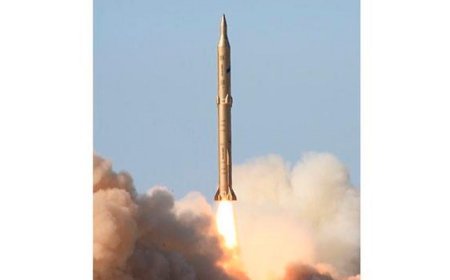 İran 2 mərhələli super ağır ballistik raketlə zərbə endirdi