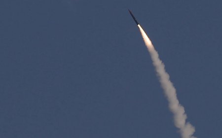 Husilər İsrailin limanına və hərbi obyektinə zərbə endirib