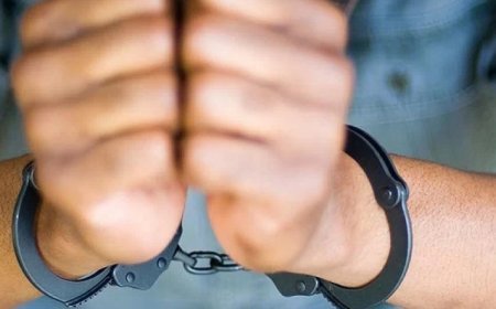 Polis əməkdaşı və iki nəfər narkotik satışına görə saxlanıldı