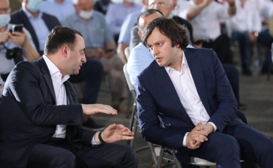 İrakli Ğaribaşvili ilə bir neçə telefon danışığım olub
