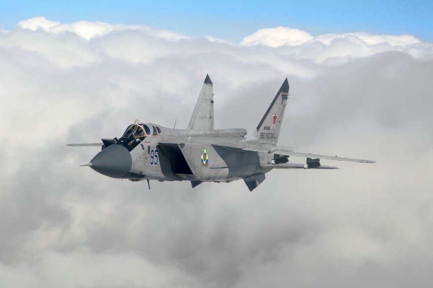 Rusiya qırıcıları Estoniyanın hava məkanını pozub, NATO F-35-ləri havaya qaldırıb