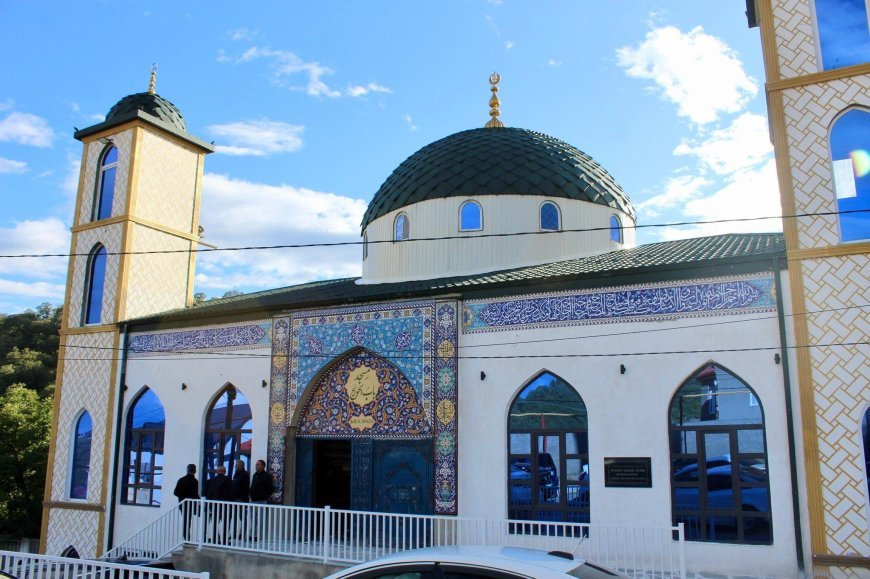 Gürcüstanda “Babul Həvaic” məscidinin açılış mərasimi oldu