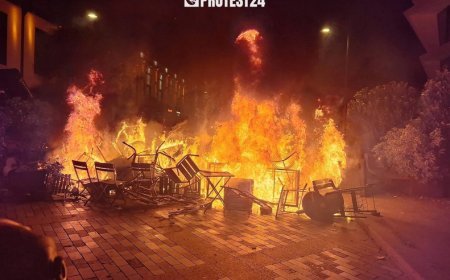 Orbeliani meydanında gərginlik davam edir: etirazçılar baryerləri və oturacaqları yandırırlar