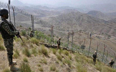 Pakistan ordusu Əfqanıstanla sərhəddə 19 blokpostu ələ keçirib