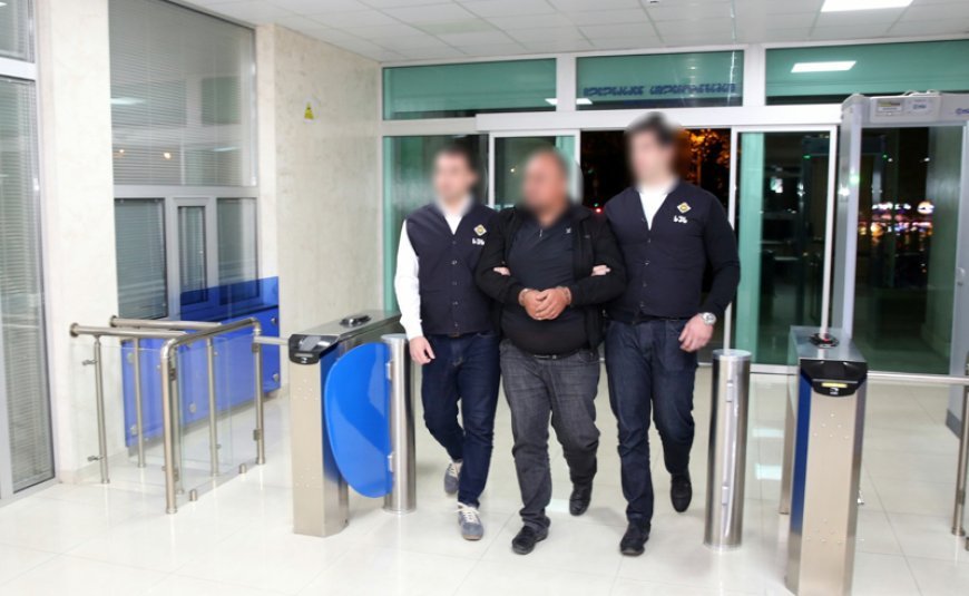 Rüşvət almaq faktı üzrə Axalkalaki bələdiyyəsinin nümayəndəsini saxladıq