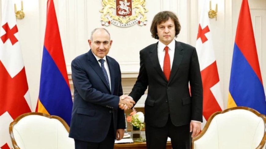 Kobaxidze Paşinyanla regional məsələləri müzakirə edib