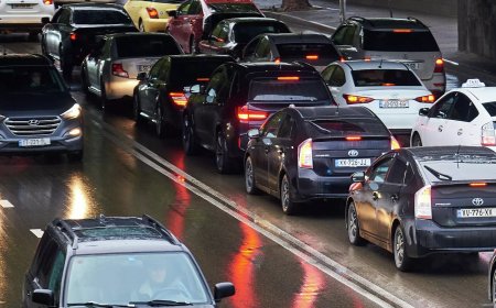 Ölkədə nəqliyyat vasitələrinin sayı rekord həddə yaxınlaşır