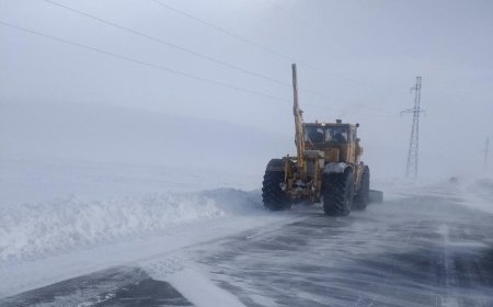 Güclü qar səbəbindən yollar bağlandı