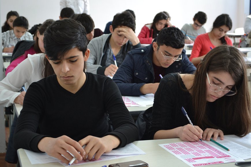 Gürcüstan dövlət universitetlərinə əcnəbi tələbə qəbulu dayandırılır