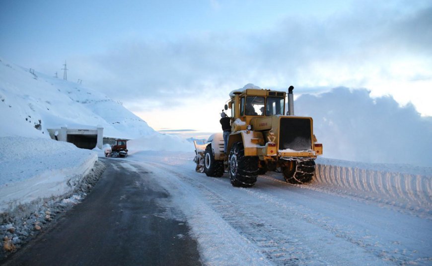 Bəzi yollarda nəqliyyatın hərəkəti məhdudlaşdırıldı