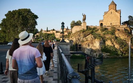Azərbaycandan olan turistlərin Gürcüstana qazandırdığı gəlir artıb