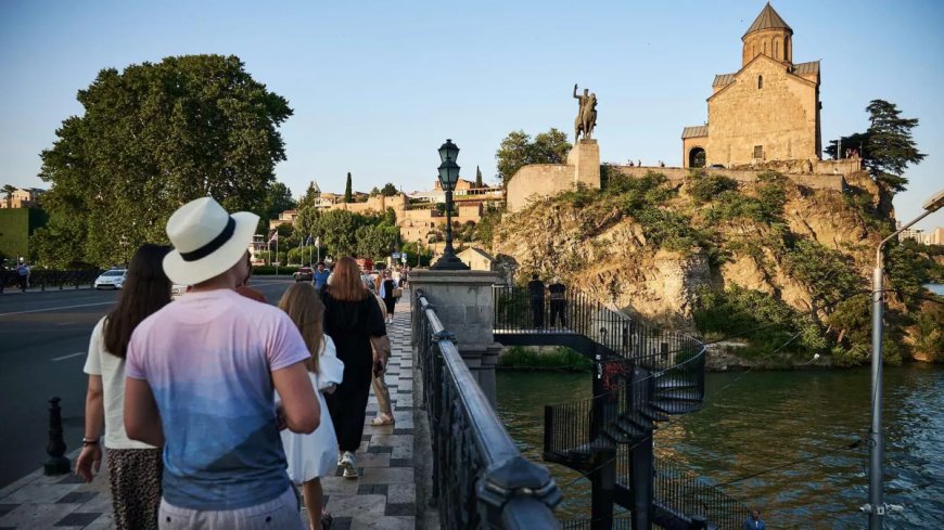 Azərbaycandan olan turistlərin Gürcüstana qazandırdığı gəlir artıb