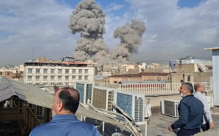 Tel-Əvivdəki hökumət kompleksinə hava zərbələri endirir