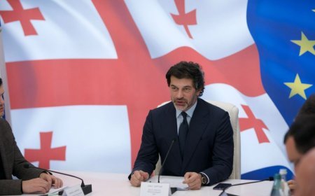 100 yaşa 10 min lari: Tbilisi meriyası uzunömürlü sakinlərini mükafatlandırır