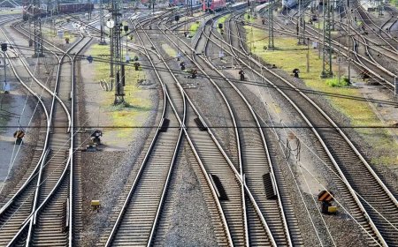 İran İsrailin dəmir yolu sistemini iflic etdi