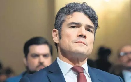 İrana görə Vaşinqtonda ilk istefa