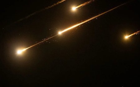 İran İsraildəki elektrik stansiyasına və neft emalı zavoduna zərbələr endirib