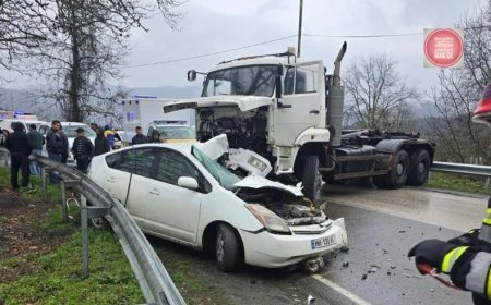 Kaxetida ağır yol qəzası nəticəsində polis əməkdaşı həlak olub
