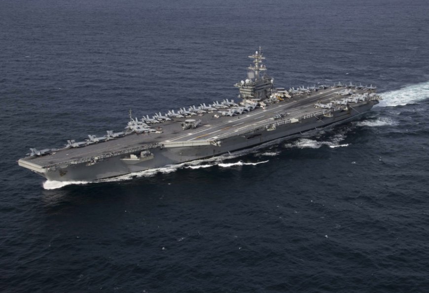 ABŞ-nin “Abraham Lincoln” təyyarədaşıyan gəmisi İranın raket hücumundan sonra geri çəkilib