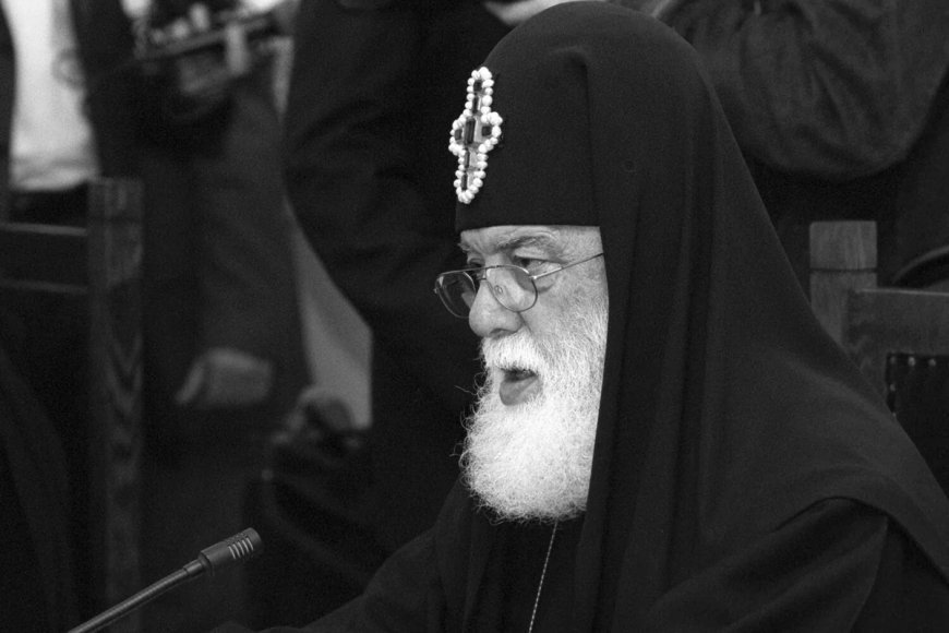 Gürcüstan Səhiyyə Nazirliyi Patriarx II İlyanın ölüm səbəbini açıqlayıb