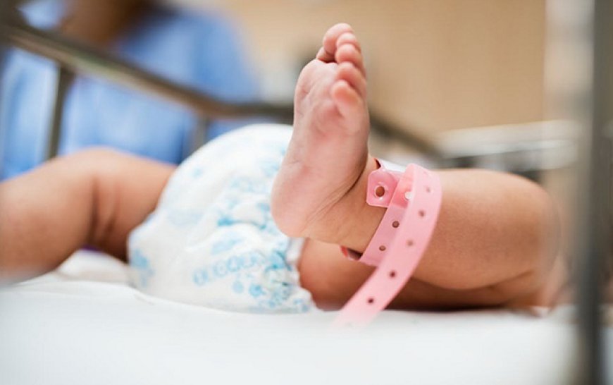 Batumidə ana zorakılığına məruz qalan körpə vəfat edib