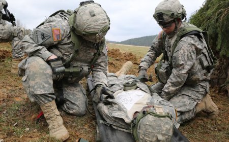 Küveyt hava bazasına hücum nəticəsində azı 15 amerikalı yaralanıb