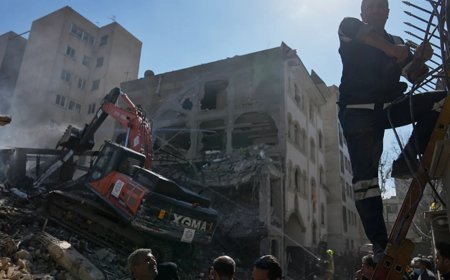 İsrail Tehrandakı sinaqoqun vurulmasını etiraf edib