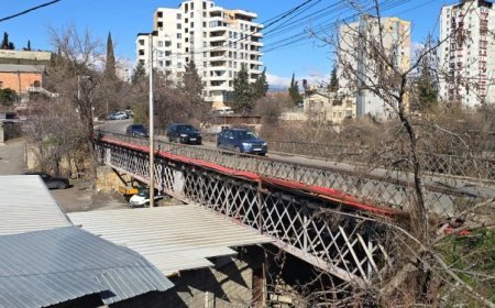 Tbilisidə körpü sökülür: Hərəkət 5 ay müddətinə tam məhdudlaşdırılacaq