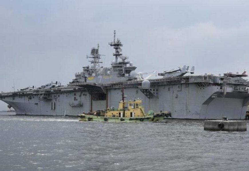 İran ABŞ-ın hərbi gəmisinə zərbələr endirib