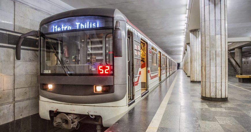 Tbilisi sakinlərinin nəzərinə: Pasxa gecəsi nəqliyyat pulsuz olacaq