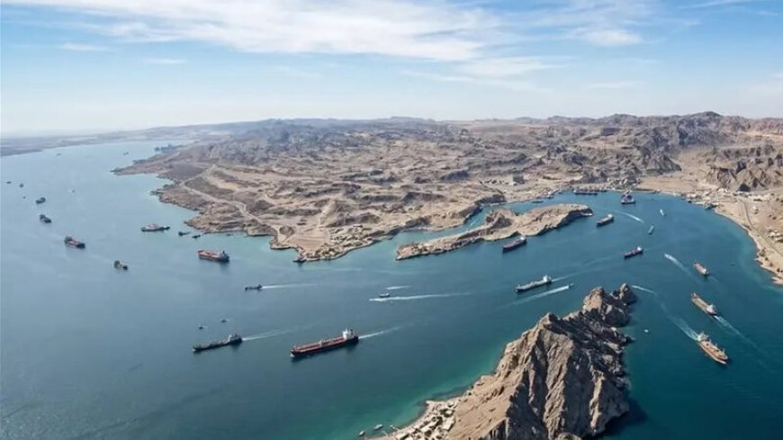 Blokadaya məhəl qoymayan bir neft tankeri Hörmüz boğazından keçib