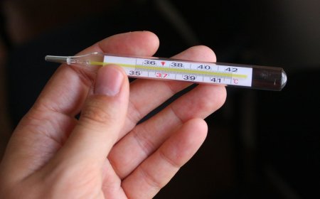 Çinli pasiyent 20 il bağırsağında termometrlə yaşayıb
