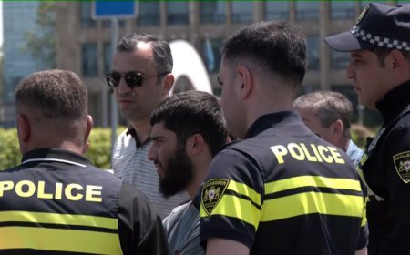Respublika meydanında gərginlik: Sürücülər əmək şəraitinə etiraz edirlər-VİDEO