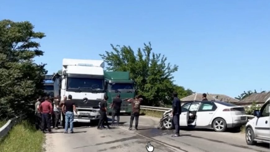Qızılhacılıda ağır qəza: Hadisə yerinə polis cəlb olunub