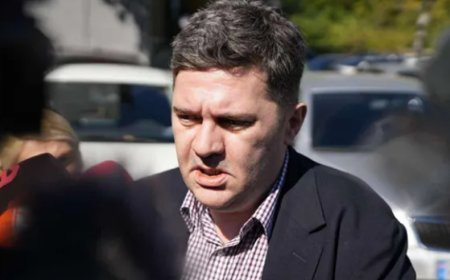 Gürcüstanın sabiq müdafiə naziri hakimiyyəti devirməyə çağırışlara görə 2,5 il həbs cəzası alıb