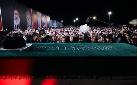 İraqda Şəhid Seyyid Əli Xameneinin vida mərasiminə axın oldu