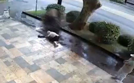 Tbilisidə motosiklet trotüarda qoca qadına vurub