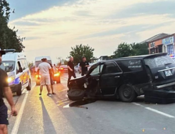 Marneuli-Sadaxlo yolunda iki “Toyota” toqquşub, sürücülər yaralanıb