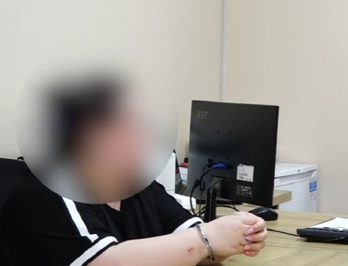 Batumidə keçmişdə məhkum olunmuş qadın vətəndaşın 171 min larisini mənimsəyib