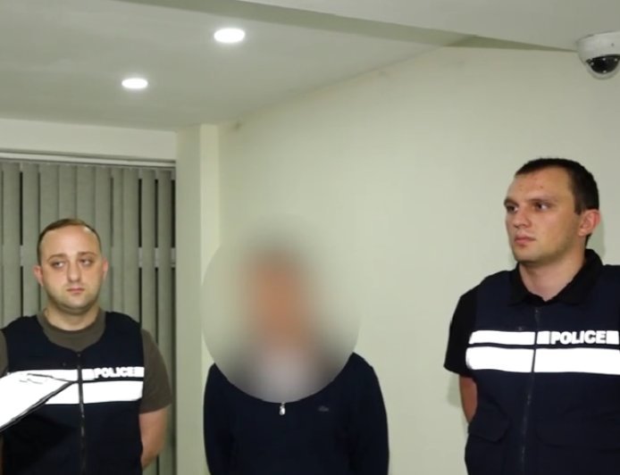Tbilisidə taksi sürücüsünü bıçaqlayan azyaşlı saxlanılıb