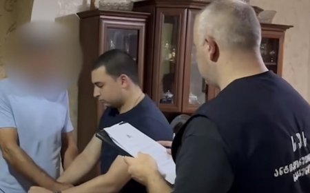Miqrantları aldadaraq qanunsuz möhür vuran dələduz qrup tutuldu