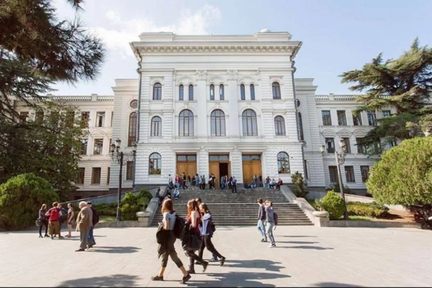 Gürcüstanda 20 mindən çox tələbə dövlət hesabına təhsil alacaq