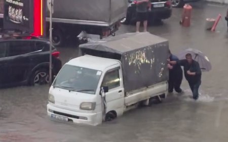 Batumi yenə də su altında qaldı-VİDEO