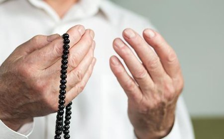 Hacətlərin qəbul olunması üçün 6 zikr