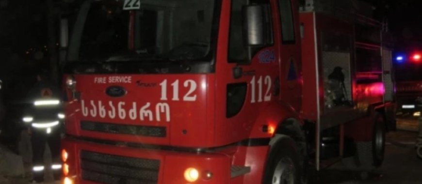 Tbilisidə yaşayış binasının 12-ci mərtəbəsində yanğın baş verib